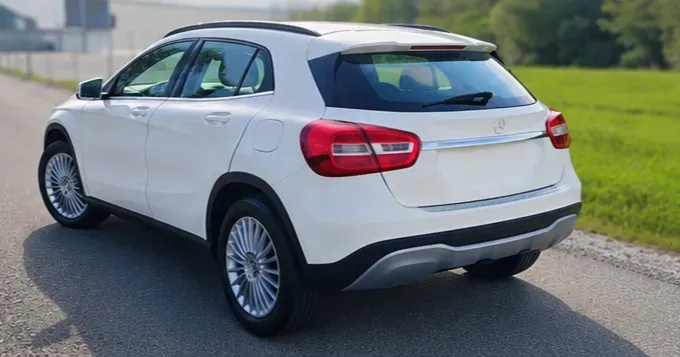 Mercedes-Benz Gla 2018 photo 2