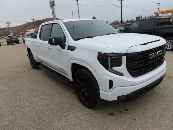 GMC Sierra 1500 2022 photo 2