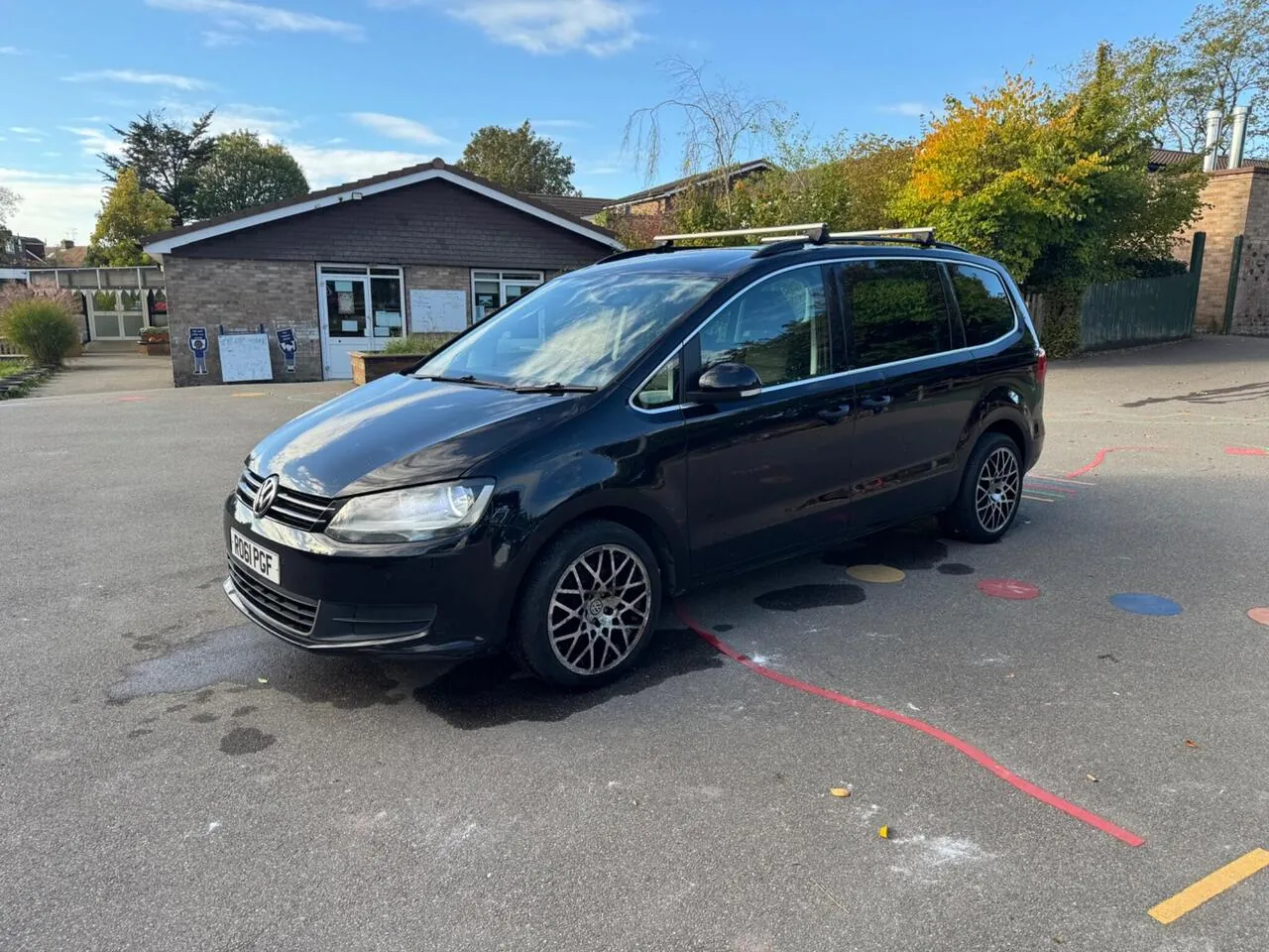 Volkswagen Sharan 2011 photo 2
