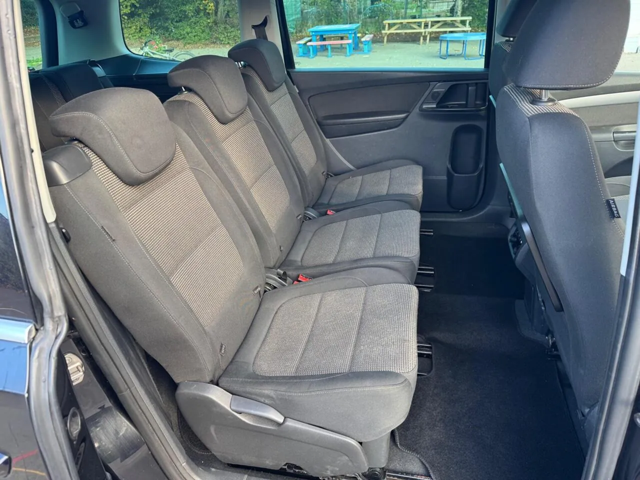 Volkswagen Sharan 2011 photo 5