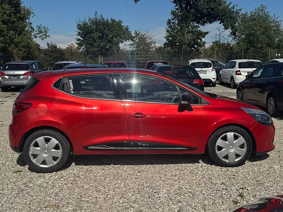 Renault Clio 2013 photo 2