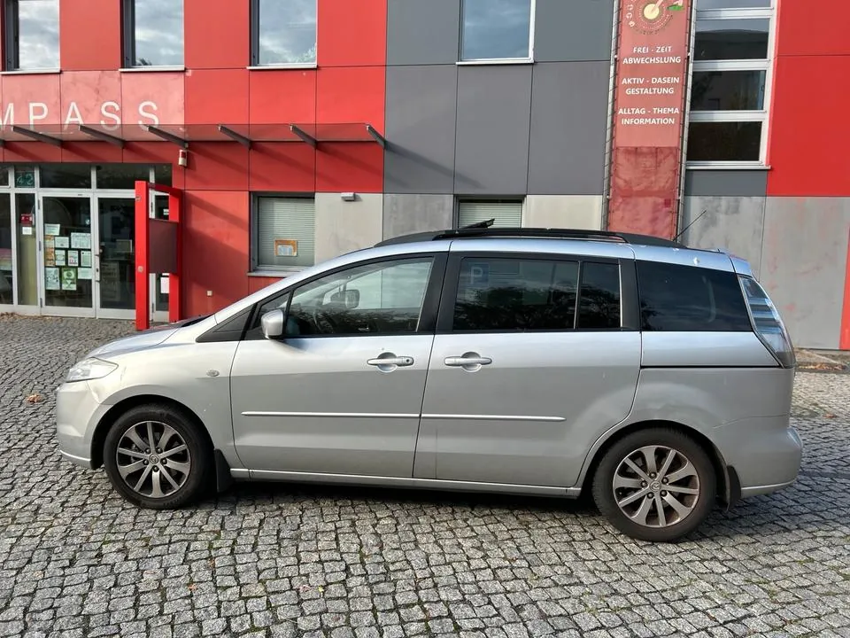 Mazda Mazda 5