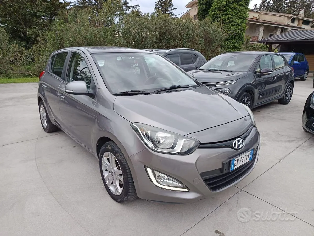 Hyundai I20 2012 photo 4