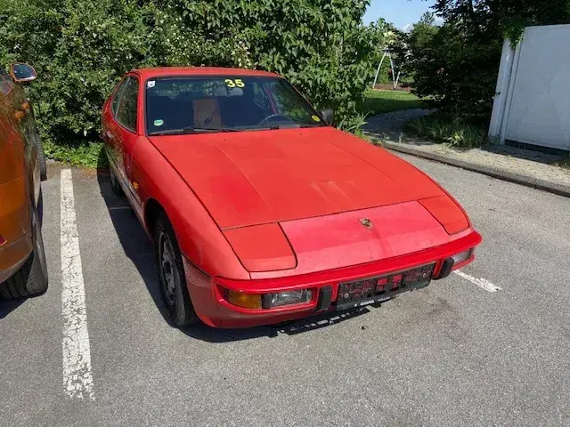 Porsche 924