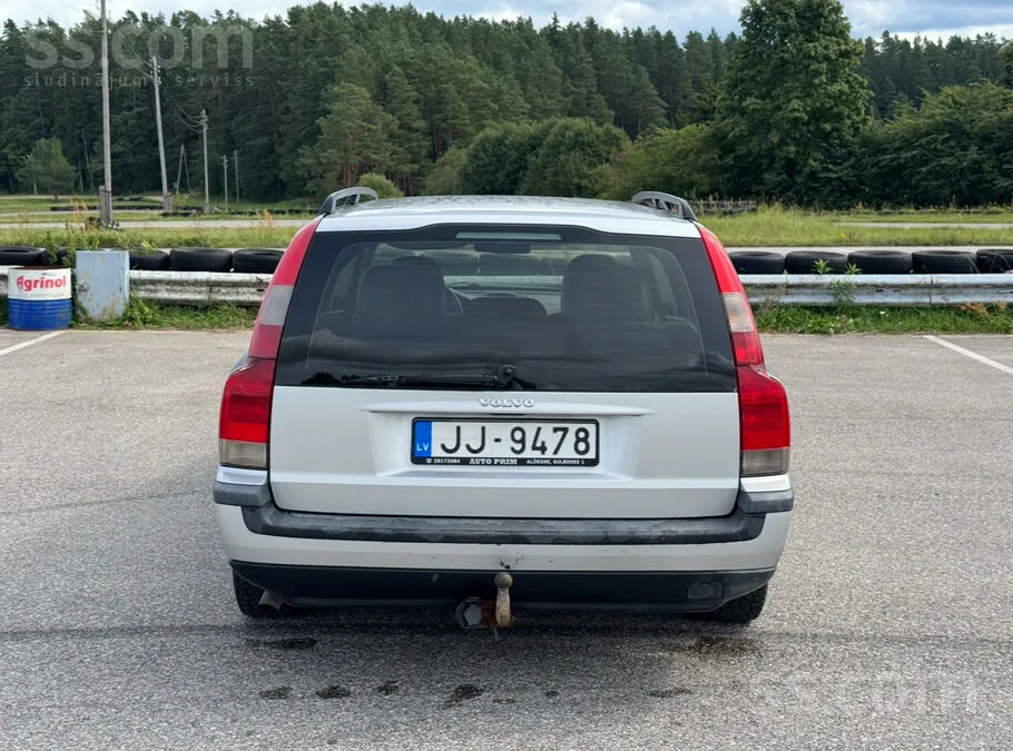Volvo V70 2001 photo 5