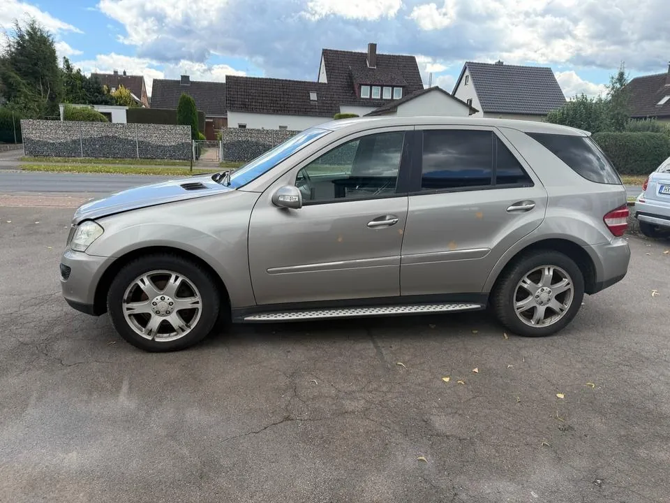 Mercedes-Benz Ml320
