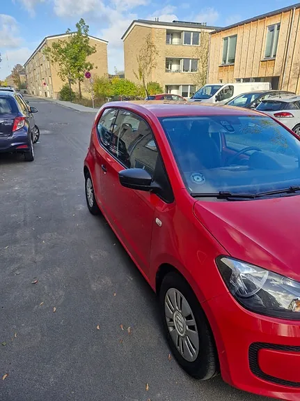 Volkswagen Up 2012 photo 4