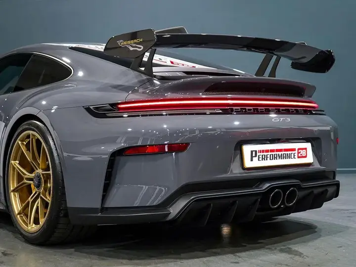 Porsche 911 2025 photo 4