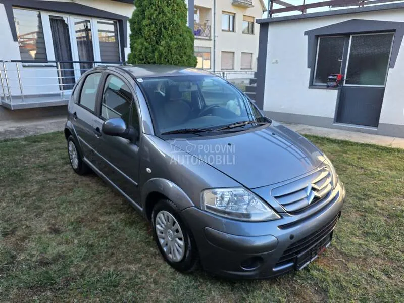Citroen C3 2010 photo 2