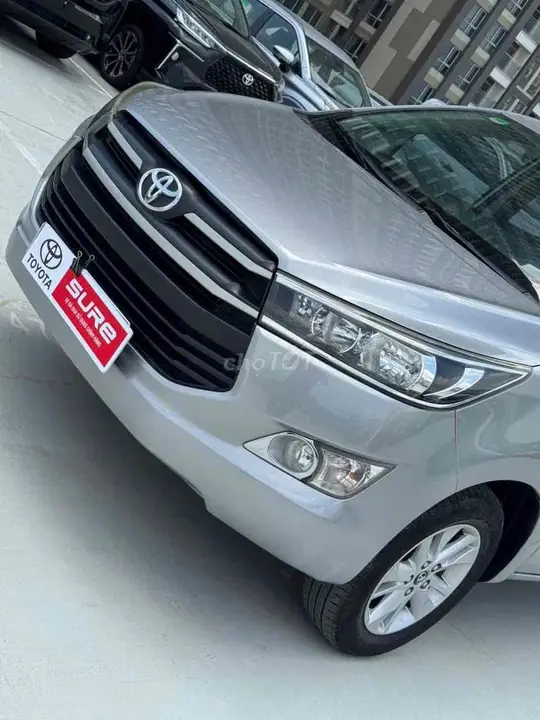 Toyota Innova 2017 photo 2