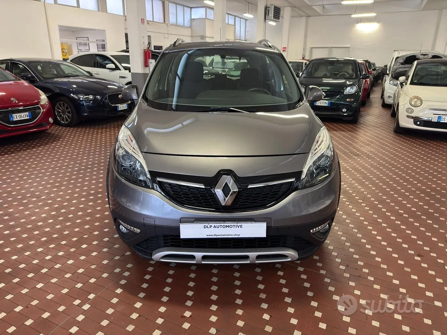 Renault Scenic 2014 photo 2