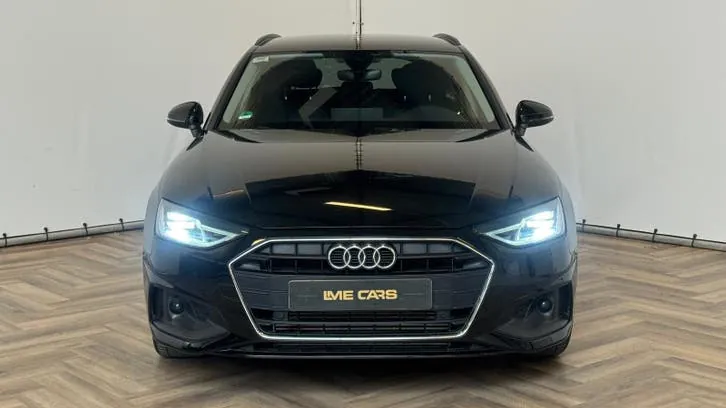 Audi A4 Avant 2021 photo 3