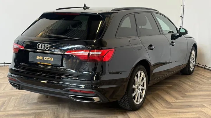 Audi A4 Avant 2021 photo 2