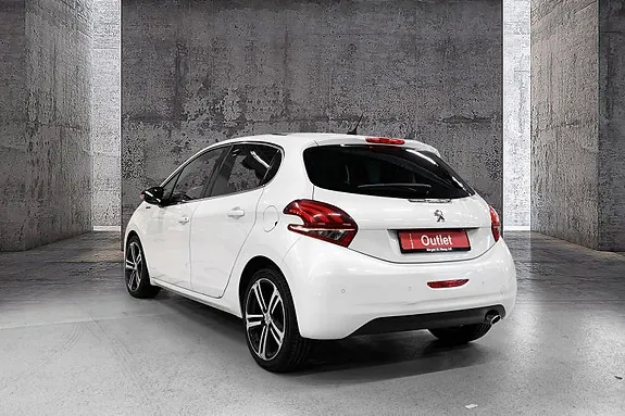 Peugeot 208 2016 photo 5