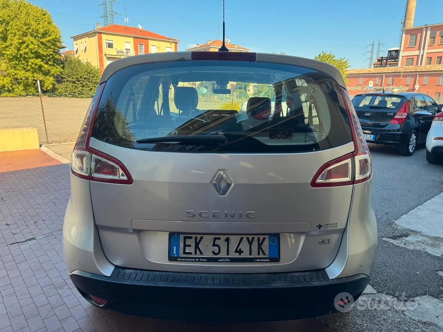 Renault Scenic 2011 photo 5