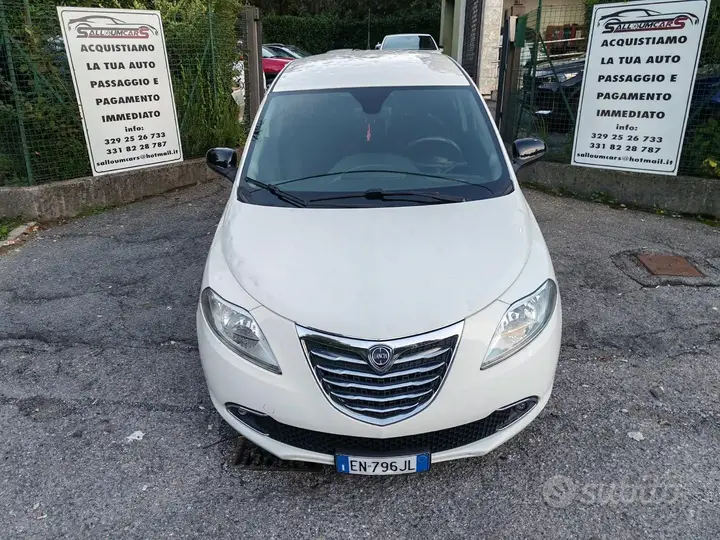 Lancia Ypsilon 2013 photo 2