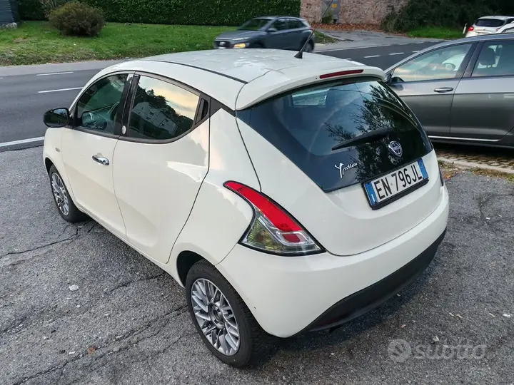 Lancia Ypsilon 2013 photo 4