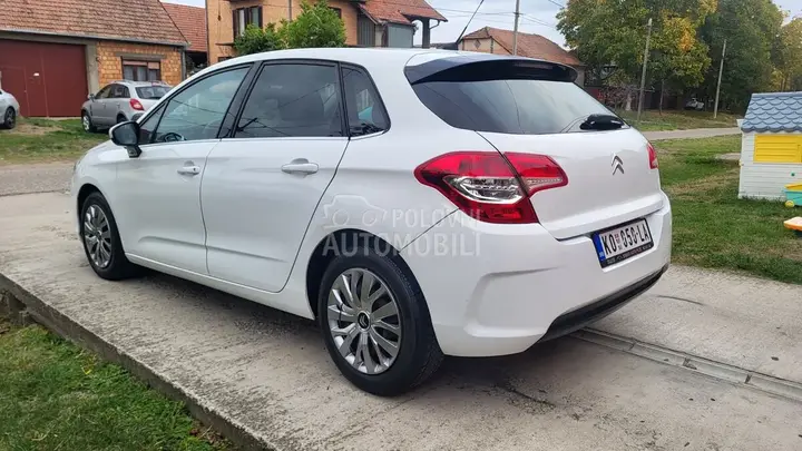 Citroen C4 2011 photo 3