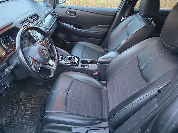 Nissan Leaf 2018 photo 4