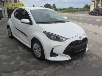 Toyota Yaris 2023 photo 3