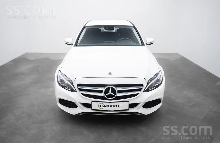Mercedes-Benz C 180 2018 photo 2