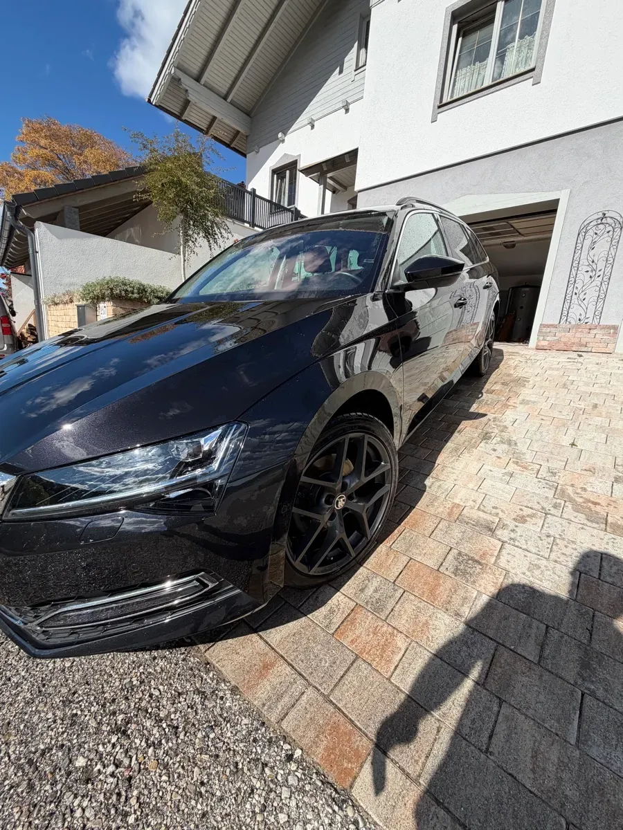 Skoda Superb 2020 photo 2