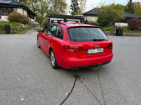 Audi A4 2010 photo 3