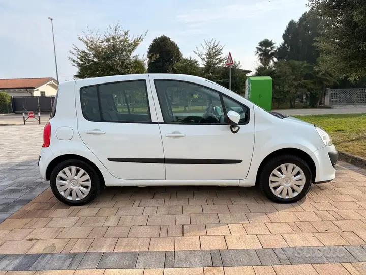 Renault Modus 2011 photo 5