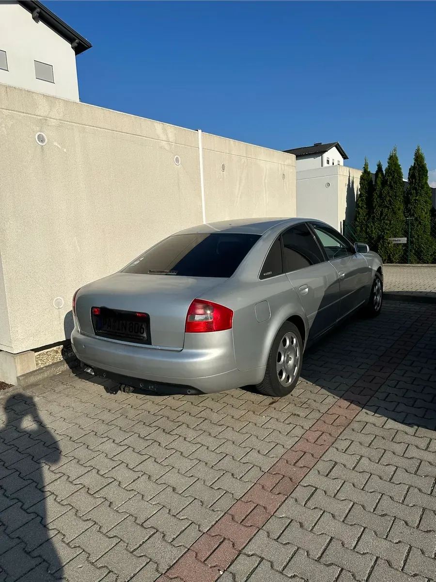 Audi A6 2004 photo 2
