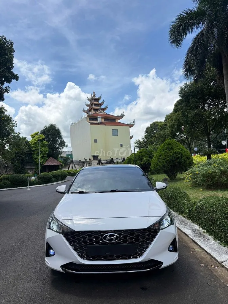Hyundai Accent 2023 photo 3