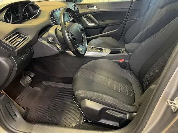 Peugeot 308 2015 photo 5
