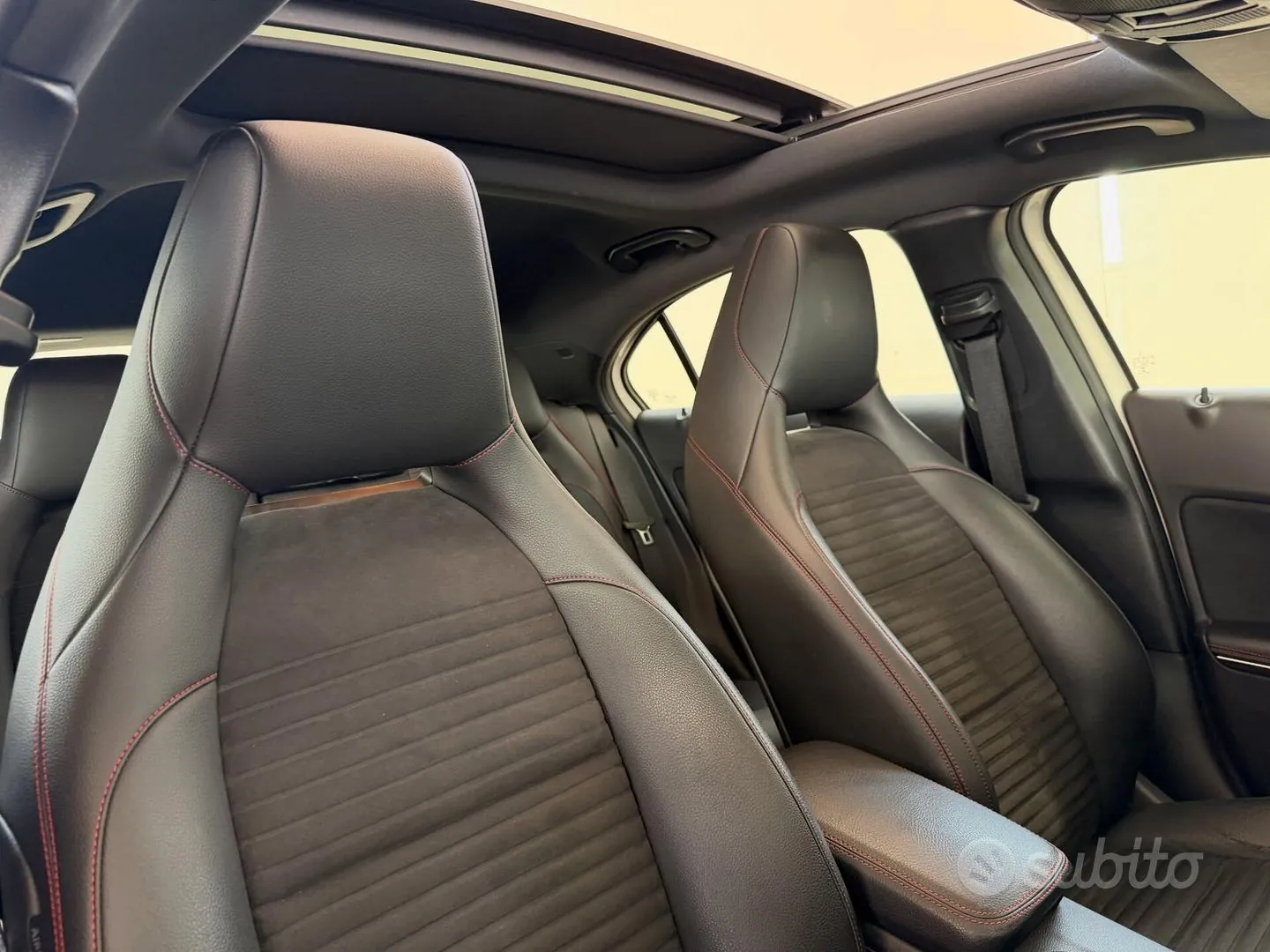 Mercedes-Benz A 180 2017 photo 4