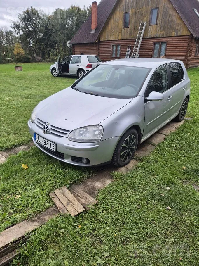 Volkswagen Golf 2004 photo 2