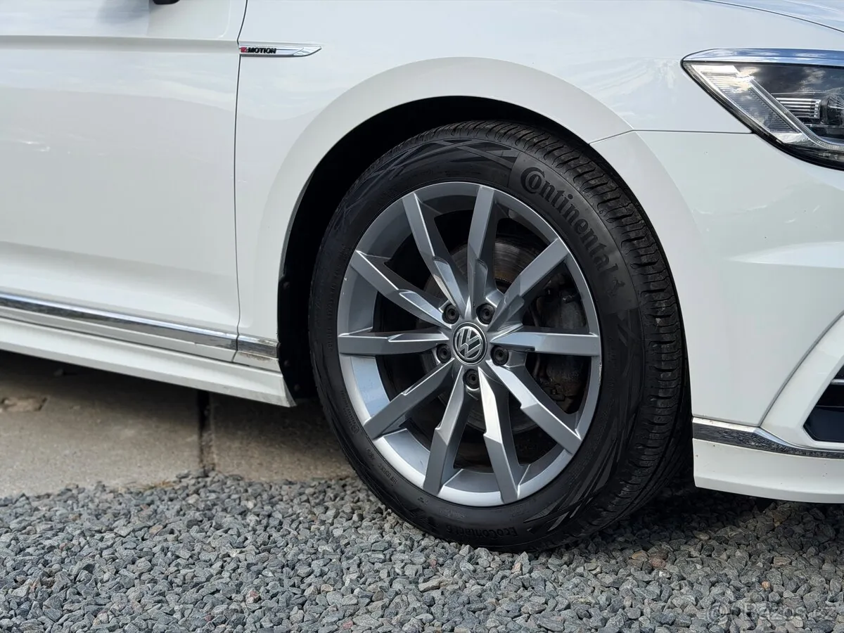 Volkswagen Passat 2016 photo 4