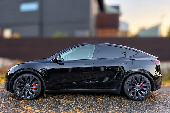 Tesla Model Y 2023 photo 5