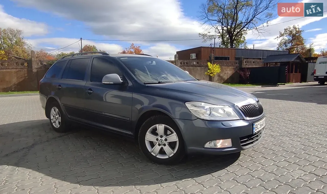 Skoda Octavia 2011 photo 3