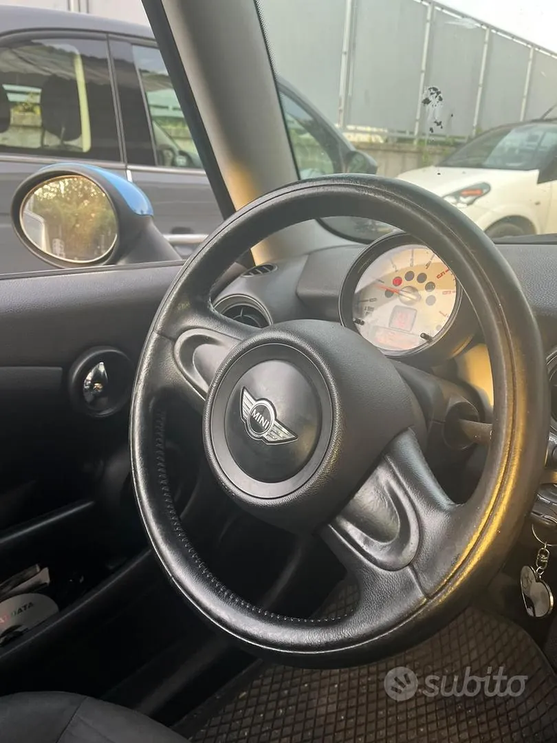 Mini Cooper 2010 photo 4