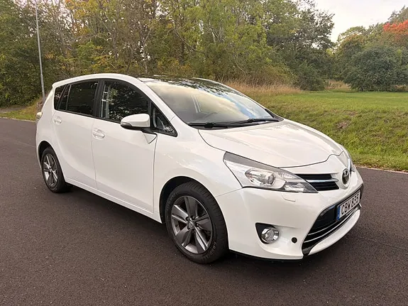 Toyota Verso 2014 photo 3