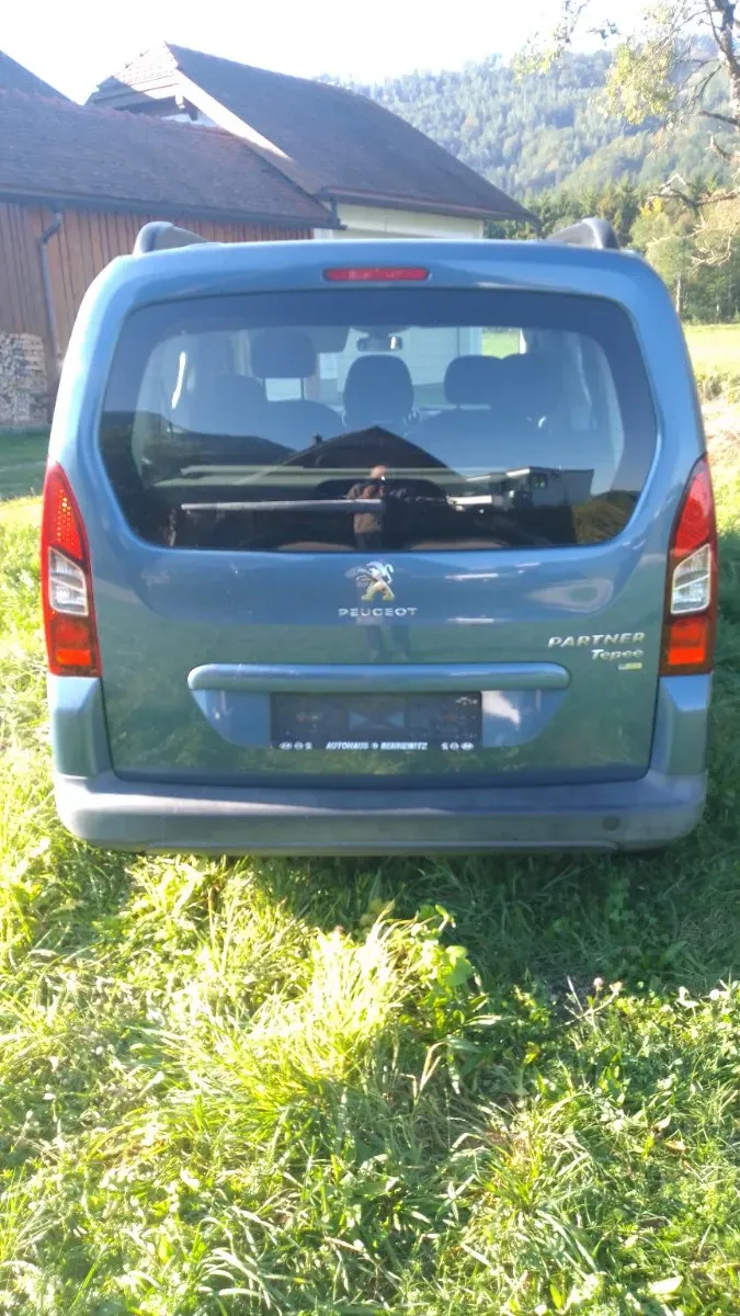 Peugeot Partner 2015 photo 2