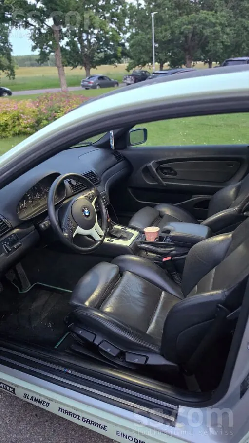 BMW 318 2004 photo 5