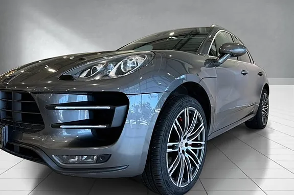 Porsche Macan Turbo 2016 photo 5