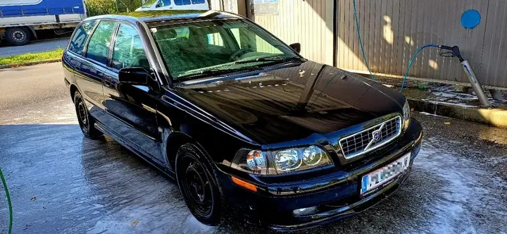 Volvo V40 2002 photo 2