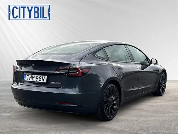 Tesla Model 3 2023 photo 5