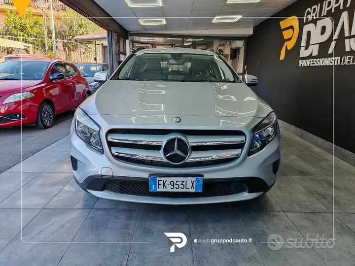 Mercedes-Benz Gla 2017 photo 2
