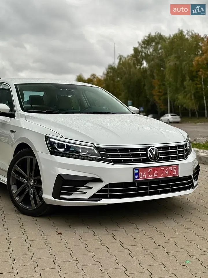 Volkswagen Passat 2017 photo 2