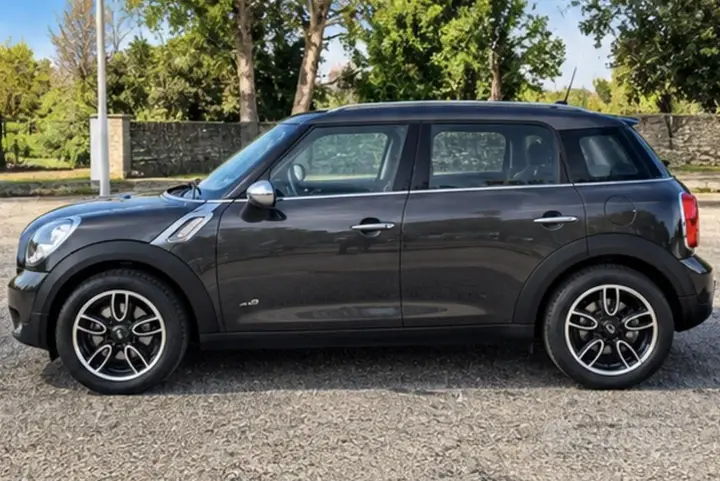 Mini Countryman 2012 photo 2