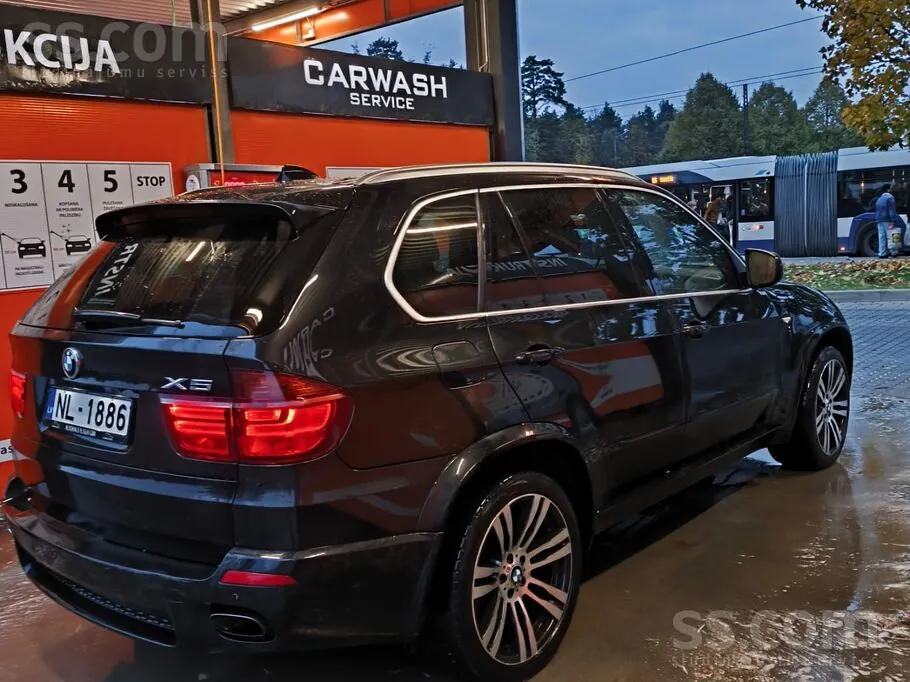 BMW X5 2011 photo 5