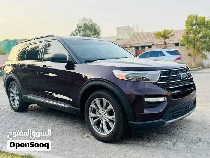 Ford Explorer 2022 photo 2