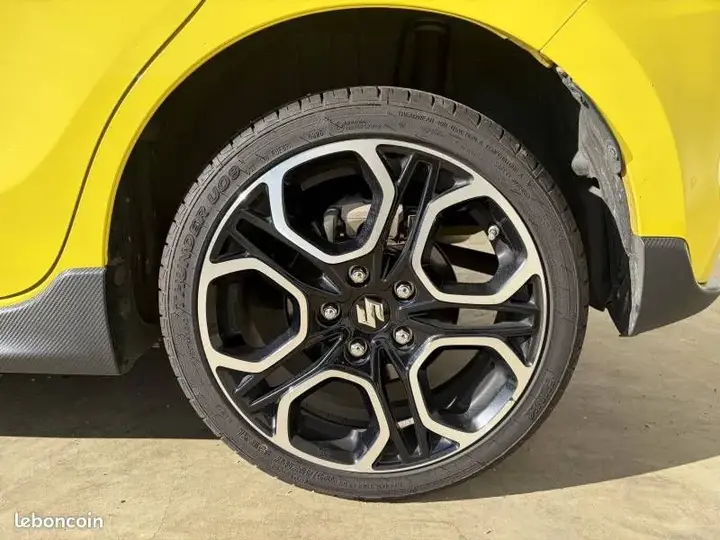Suzuki Swift 2023 photo 5