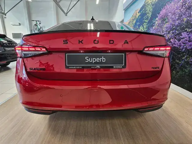 Skoda Superb 2026 photo 3
